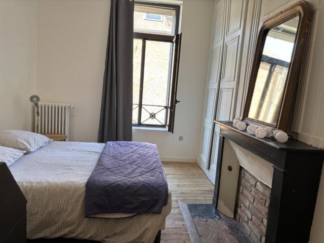 Appartement Meublee Au Calme Dans Maison De Caractere Hyper Centre 3m Gare Amiens